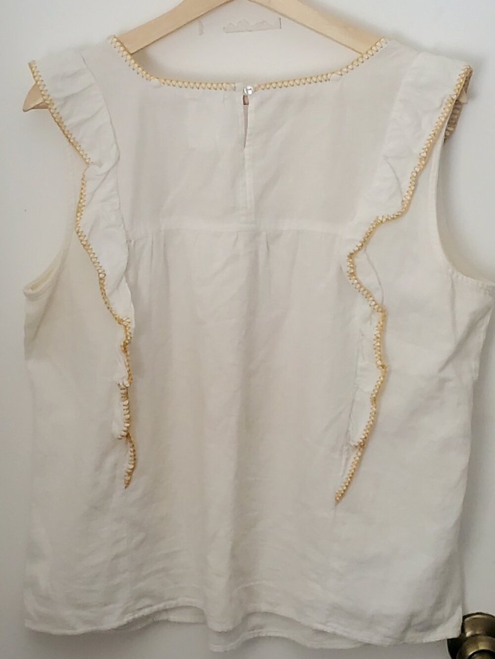 Cotton & Rye Outfitters Embroidered Ruffle Tank Top Women's Size L - Picture 2 of 6